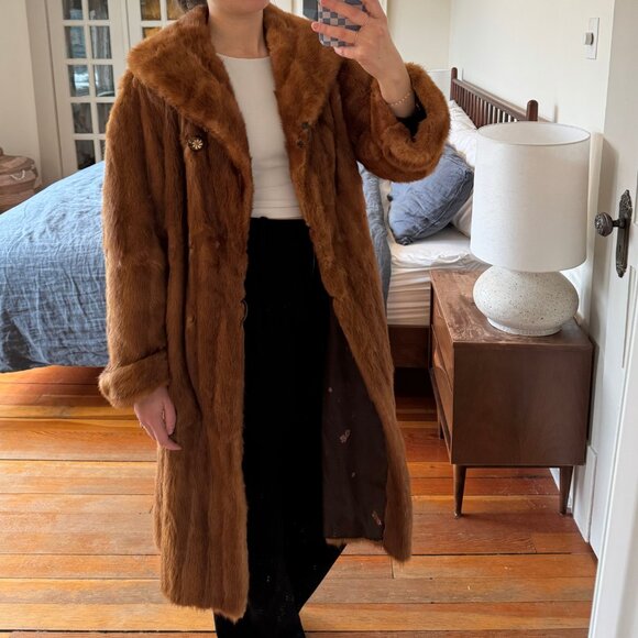 Excellent Condition Real Vintage Fur Coat - S/M - Picture 1 of 9